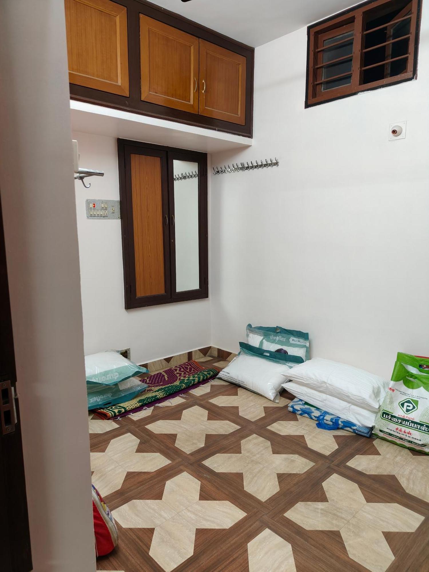 Guru Krupa Home Stay Tiruvannāmalai Exteriér fotografie